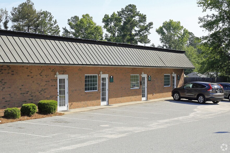 807 S Laurel St, Springfield, GA à louer - Photo de l’immeuble – Image 2 sur 30