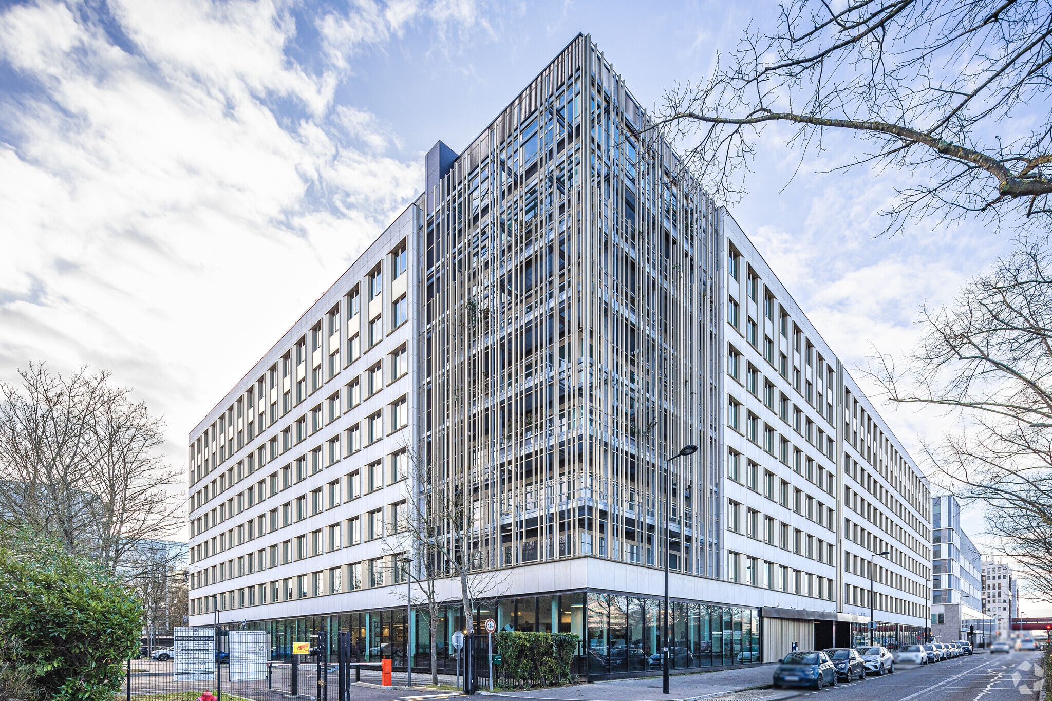 1-3 Rue Stephenson, Montigny-le-Bretonneux à louer Photo principale– Image 1 sur 5