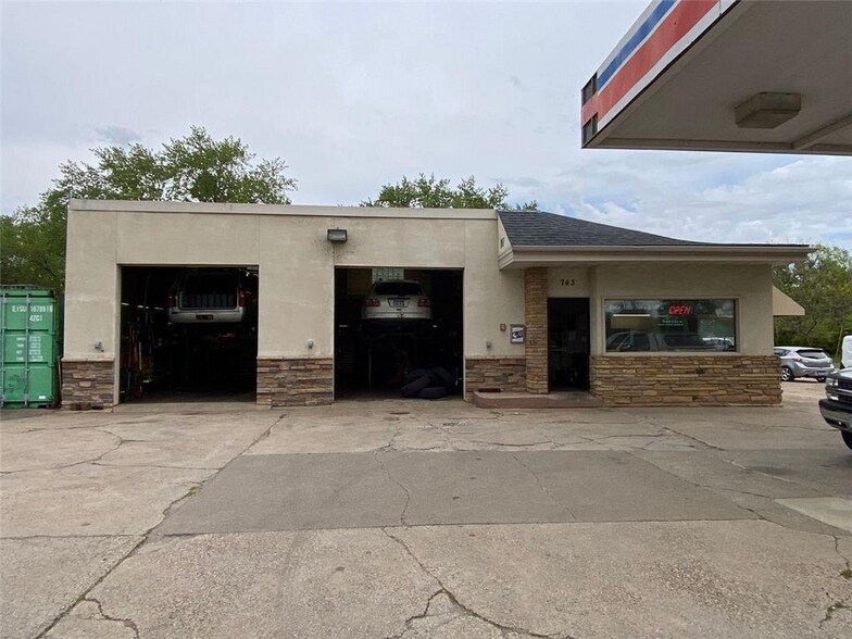 743 Broadway St E, Monticello, MN à vendre - Photo de l’immeuble – Image 3 sur 14