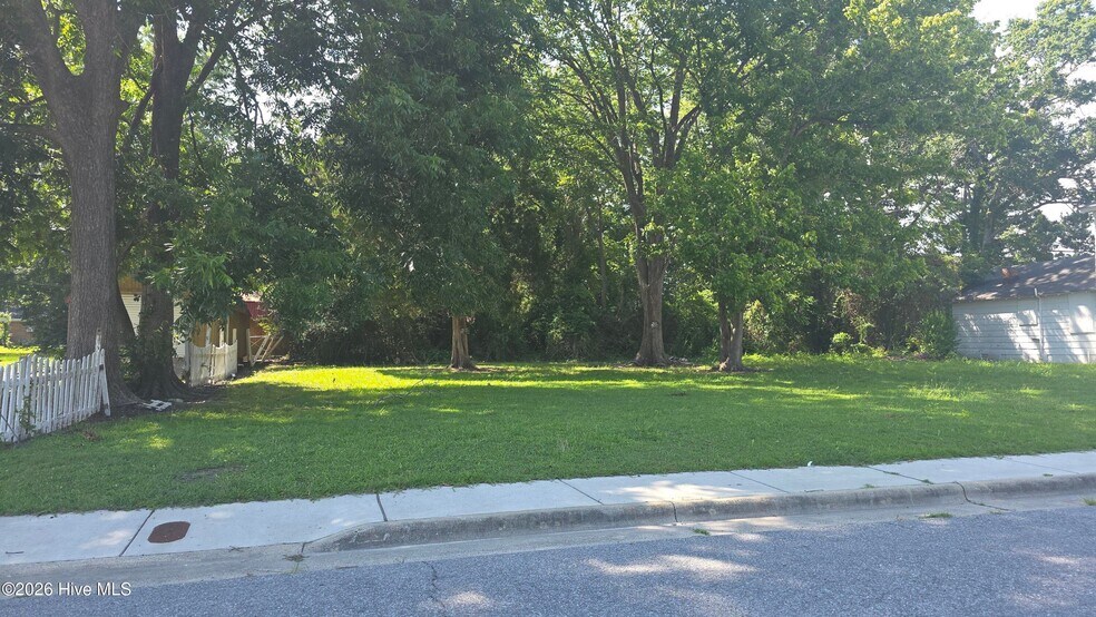 420 Respess st, Washington, NC à vendre - Photo de l’immeuble – Image 2 sur 5