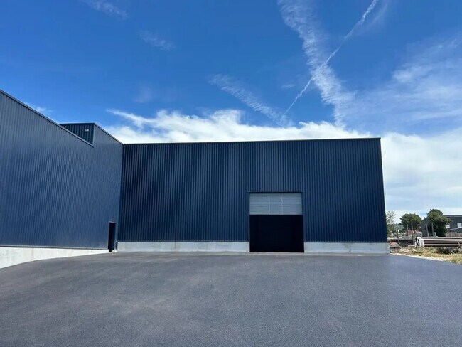 Plus de détails pour Industriel/Logistique à louer