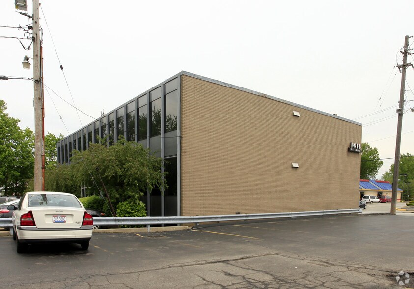 1414 S Green Rd, South Euclid, OH à louer - Photo de l’immeuble – Image 1 sur 1