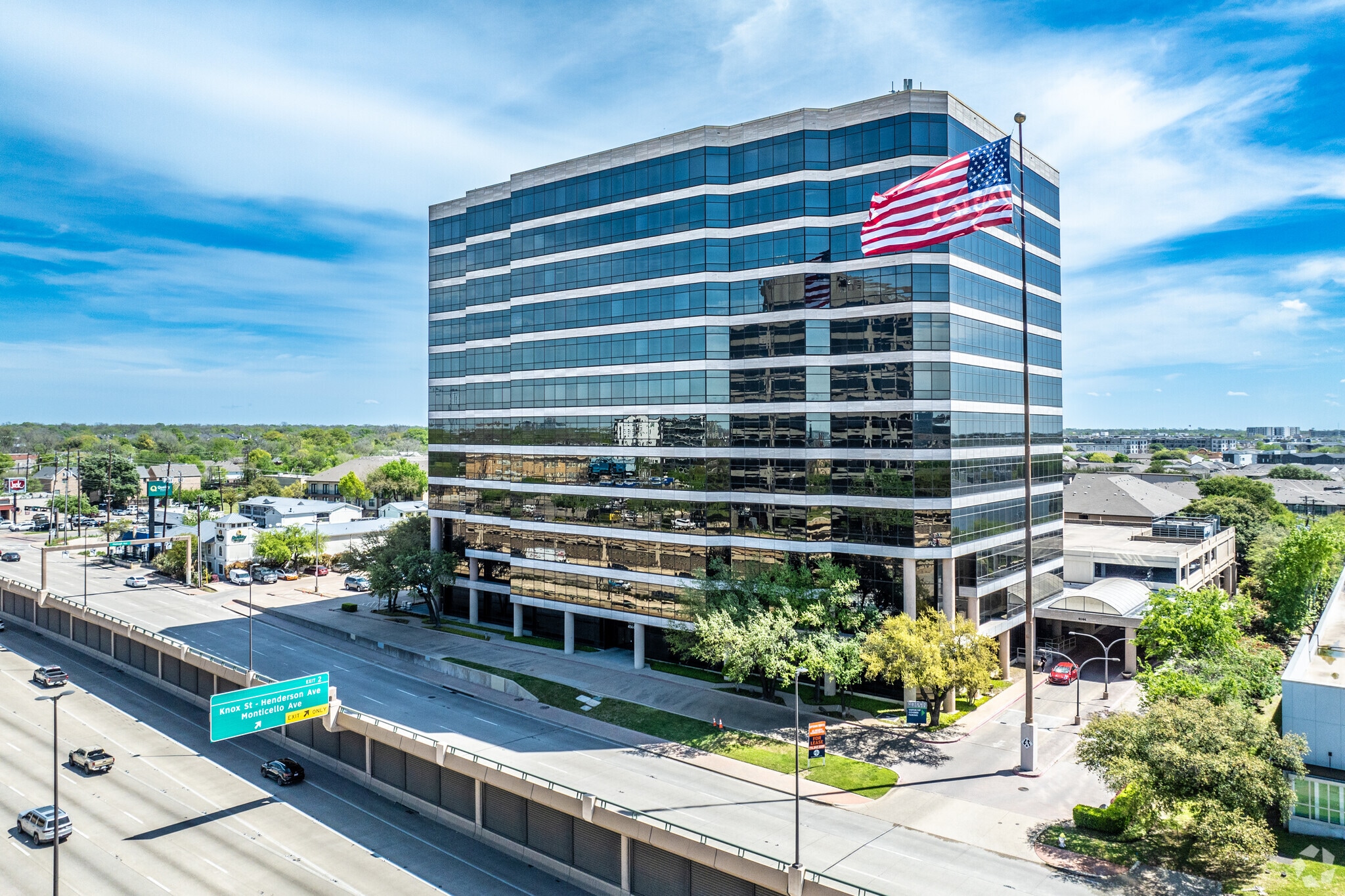4144 N Central Expy, Dallas, TX à louer Photo principale– Image 1 sur 67