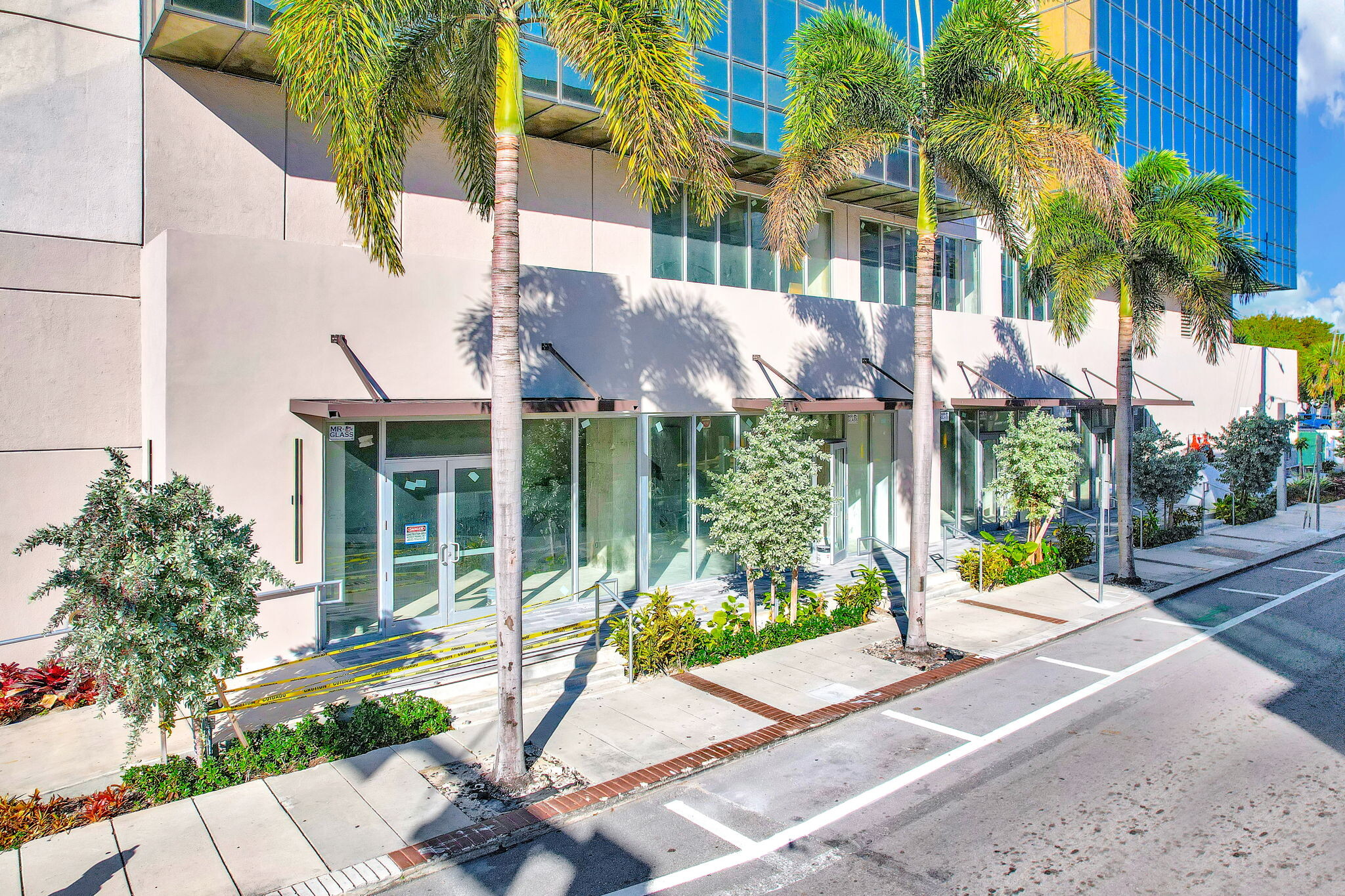 1909 Tyler St, Hollywood, FL à louer Photo de l’immeuble– Image 1 sur 1