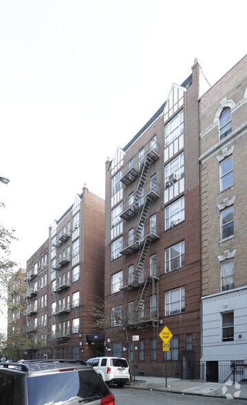 1900 Belmont Ave, Bronx, NY à vendre - Photo principale – Image 1 sur 5