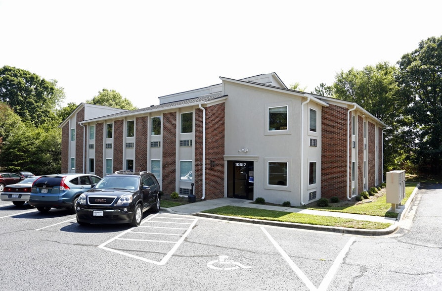 10617 Kettering Dr, Charlotte, NC à louer - Photo principale – Image 1 sur 4