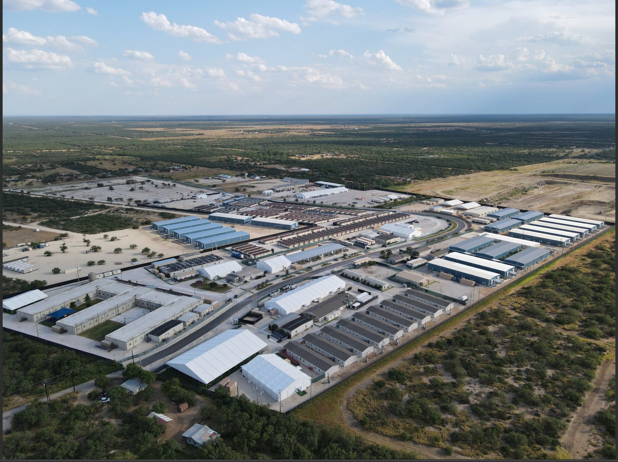 434 Urenda Loop, Carrizo Springs, TX à vendre Photo principale– Image 1 sur 13