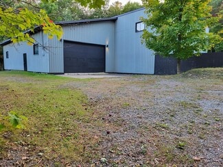 Plus de détails pour 457 Rue De La Septaco, Brownsburg-chatham, QC - Local commercial à vendre