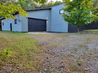Plus de détails pour 457 Rue De La Septaco, Brownsburg-chatham, QC - Local commercial à vendre