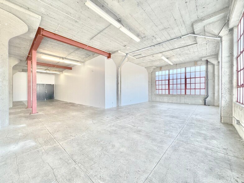 623 E 9th St, Los Angeles, CA à louer - Photo intérieure – Image 2 sur 20
