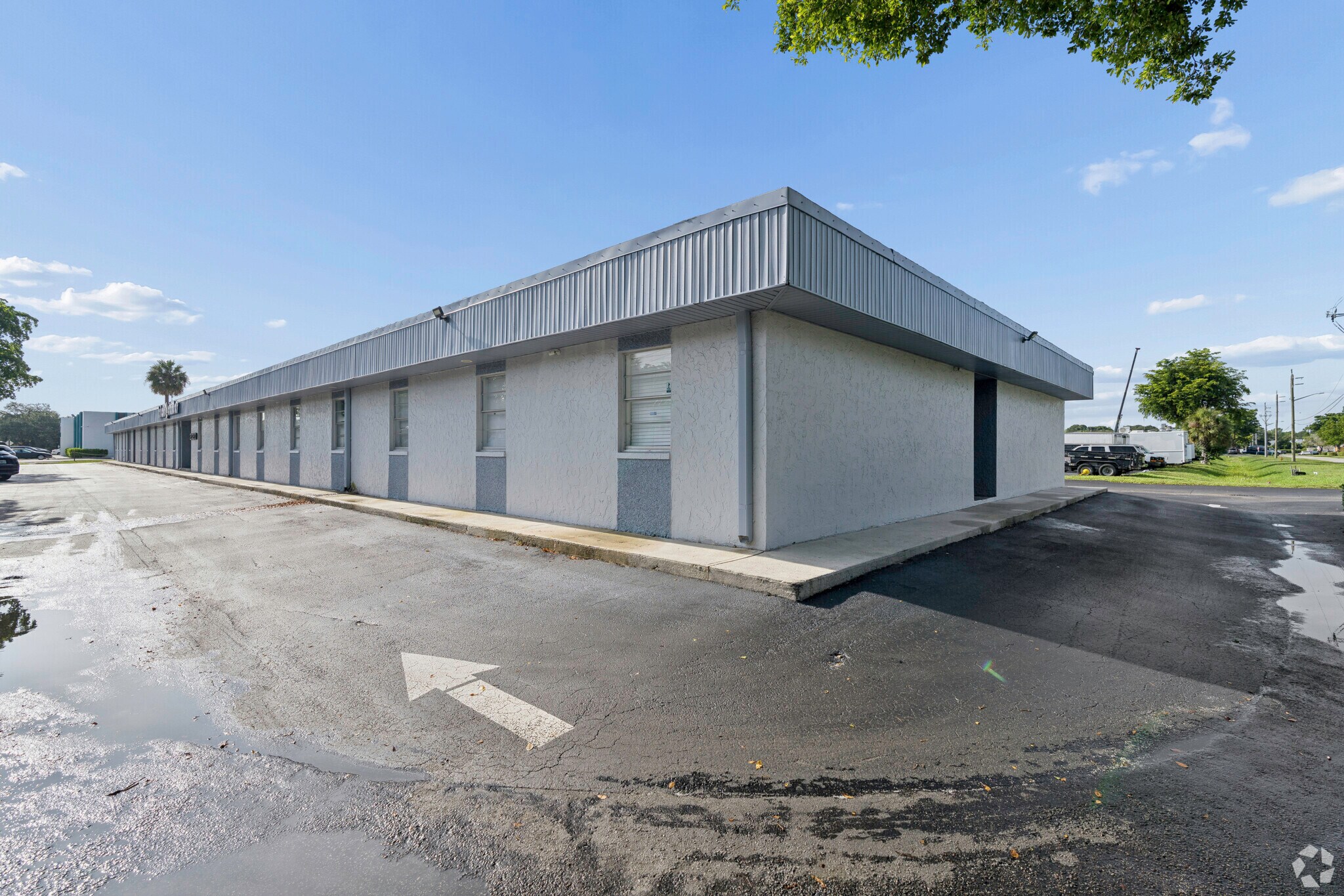 2020 W McNab Rd, Fort Lauderdale, FL à louer Photo de l’immeuble– Image 1 sur 29