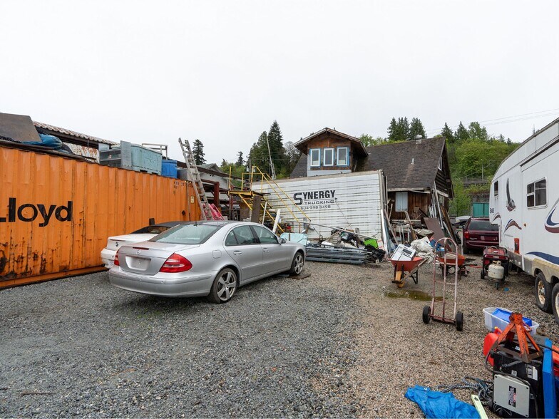 9513 Gunderson Rd, Delta, BC à vendre - Photo de l’immeuble – Image 2 sur 4