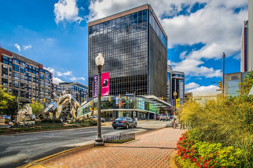 1500 Wilson Blvd, Arlington, VA à louer - Photo principale – Image 1 sur 5
