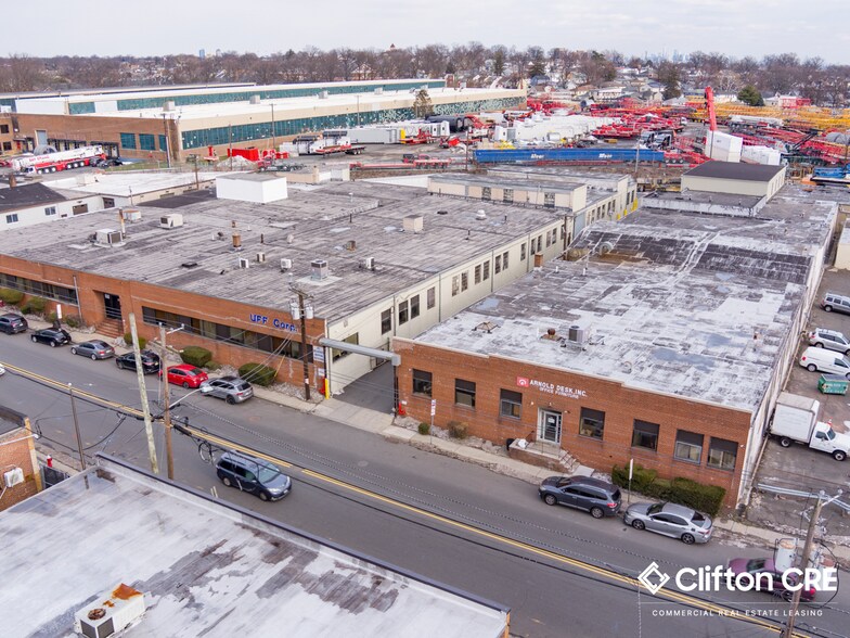 1409-1415 Chestnut Ave portefeuille de 2 biens à vendre sur LoopNet.fr - Photo de l’immeuble – Image 1 sur 17