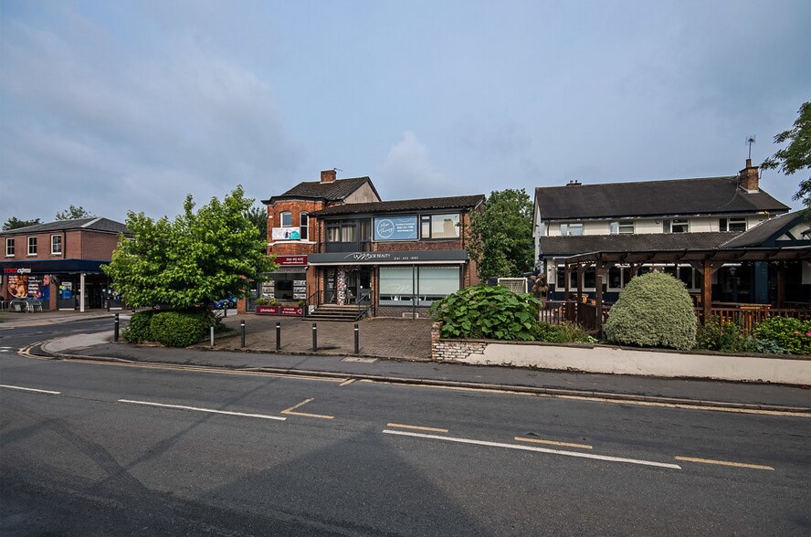 180-182 Heaton Moor Rd, Stockport à louer - Photo de l’immeuble – Image 2 sur 3
