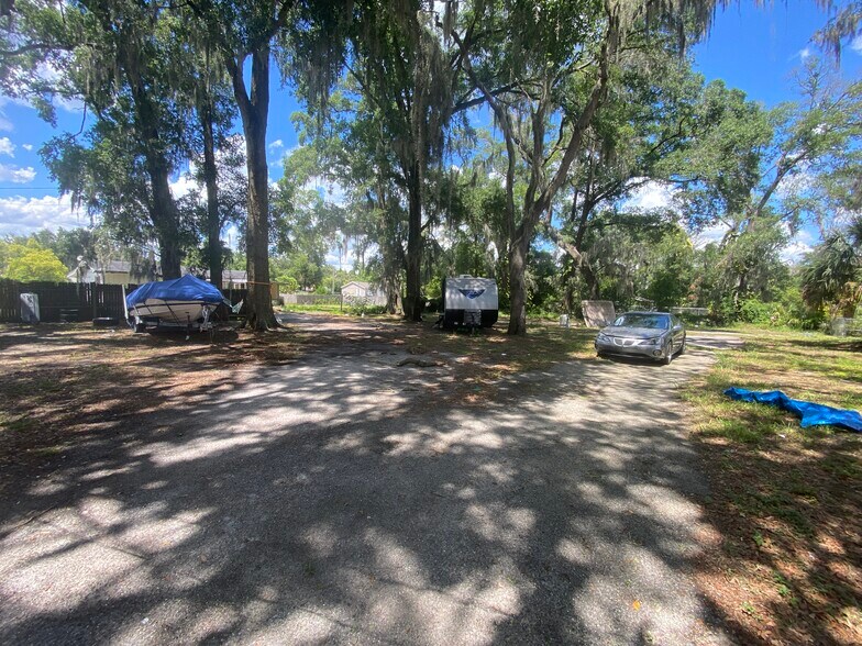 10334-10336 Main St, Thonotosassa, FL à vendre - Photo de l’immeuble – Image 3 sur 19