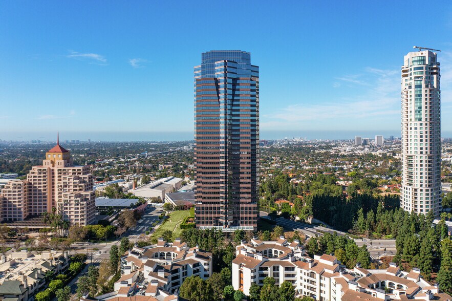 2121 Avenue of the Stars, Century City, CA à louer - Photo de l’immeuble – Image 2 sur 15
