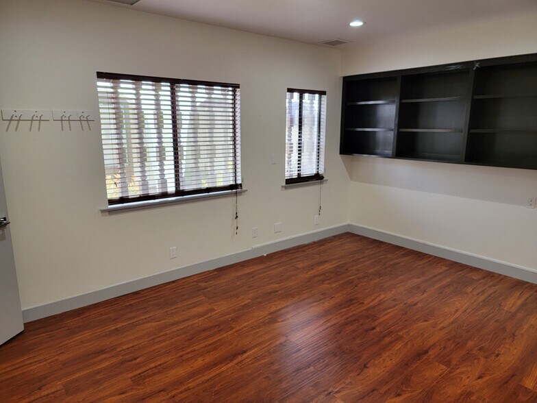 3231 Waring Ct, Oceanside, CA à louer - Photo de l’immeuble – Image 2 sur 30