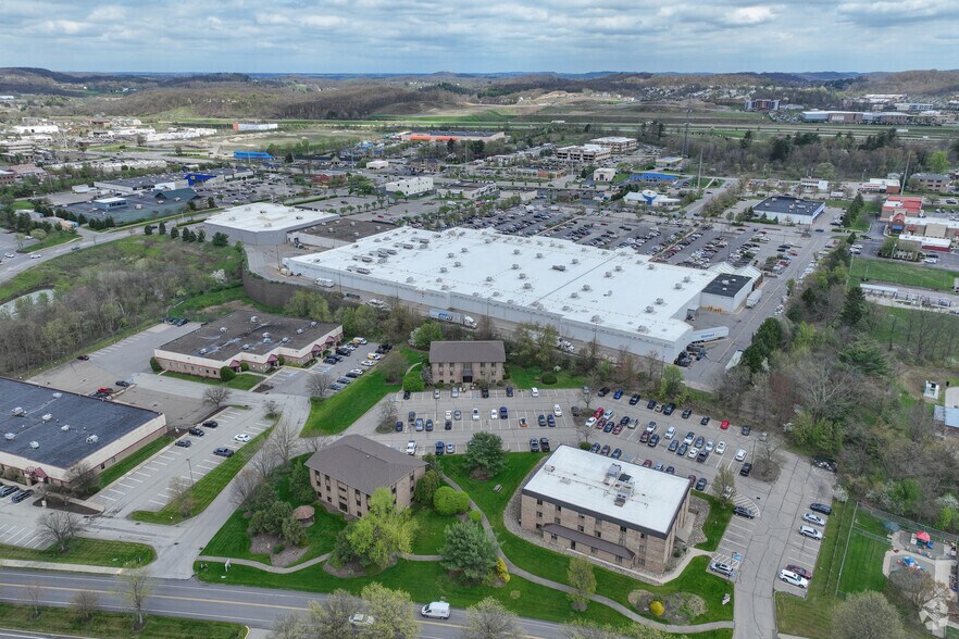 215 Executive Dr, Cranberry, PA à vendre - Aérien – Image 2 sur 4