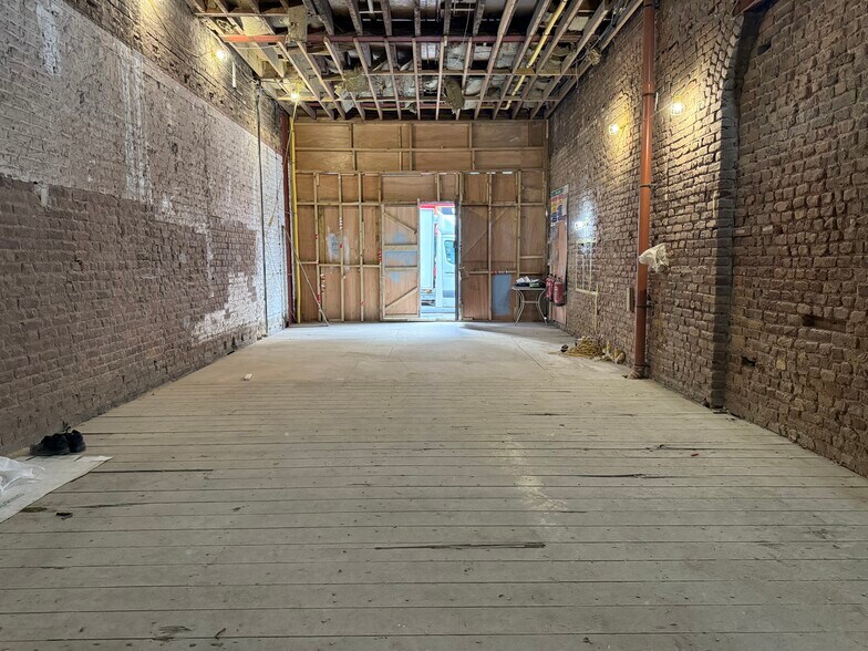 107 Westbourne Grove, Londres à louer - Photo de l’immeuble – Image 2 sur 5