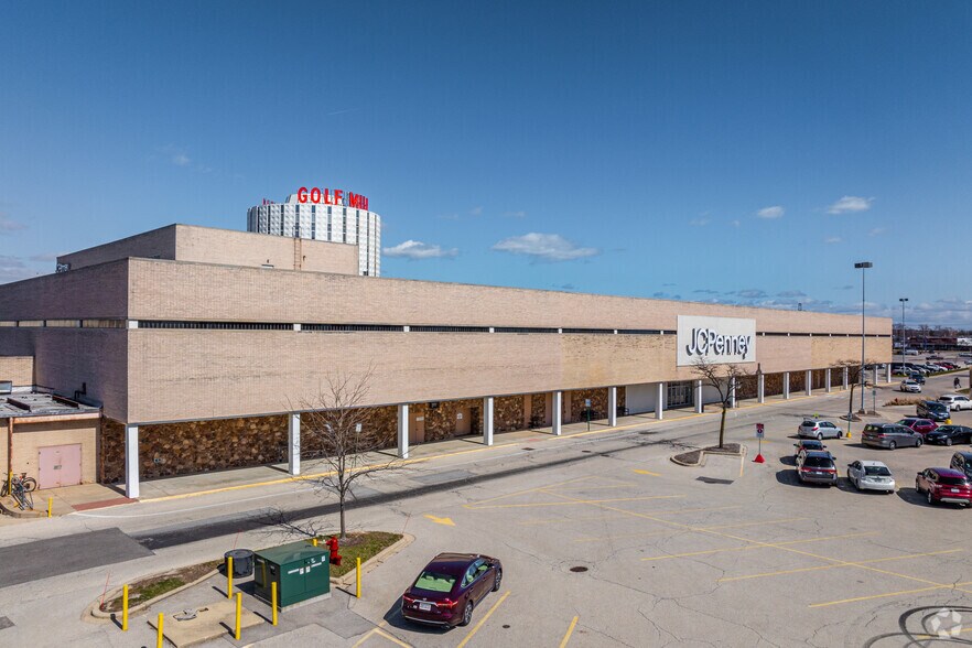 Golf Mill Town Center portefeuille de 7 biens à vendre sur LoopNet.fr - Photo principale – Image 3 sur 7