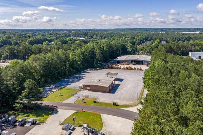 Plus de détails pour 43 Bellamy Ct, Stockbridge, GA - Industriel/Logistique à louer