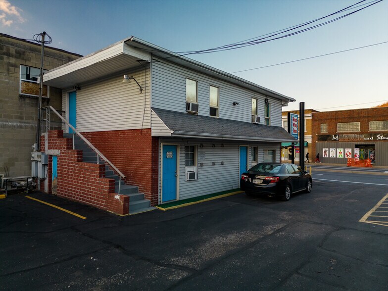 5311 Maccorkle Ave SE, Charleston, WV à vendre - Photo de l’immeuble – Image 3 sur 20