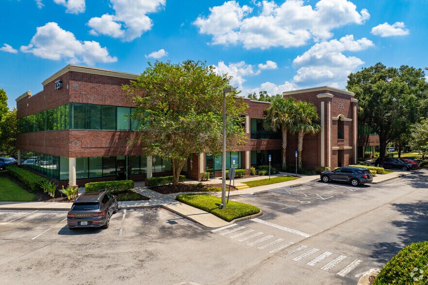 725 Primera Blvd, Lake Mary, FL à louer - Photo de l’immeuble – Image 2 sur 12