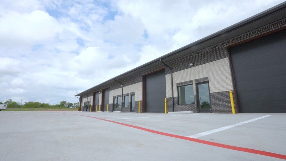 6141 Contrary Creek Rd, Granbury, TX à louer - Vidéo sur l’annonce professionnelle – Image 2 sur 7