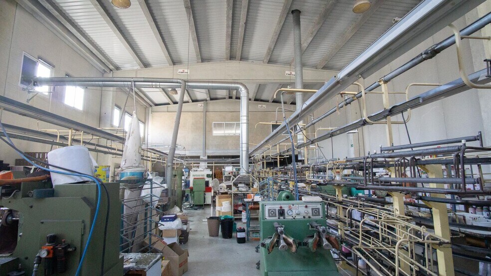 Industriel/Logistique dans Elda, Alicante à vendre - Photo intérieure – Image 3 sur 11