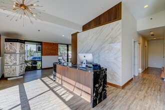 220 W Goodwin St, Prescott, AZ à louer Photo intérieure– Image 1 sur 12