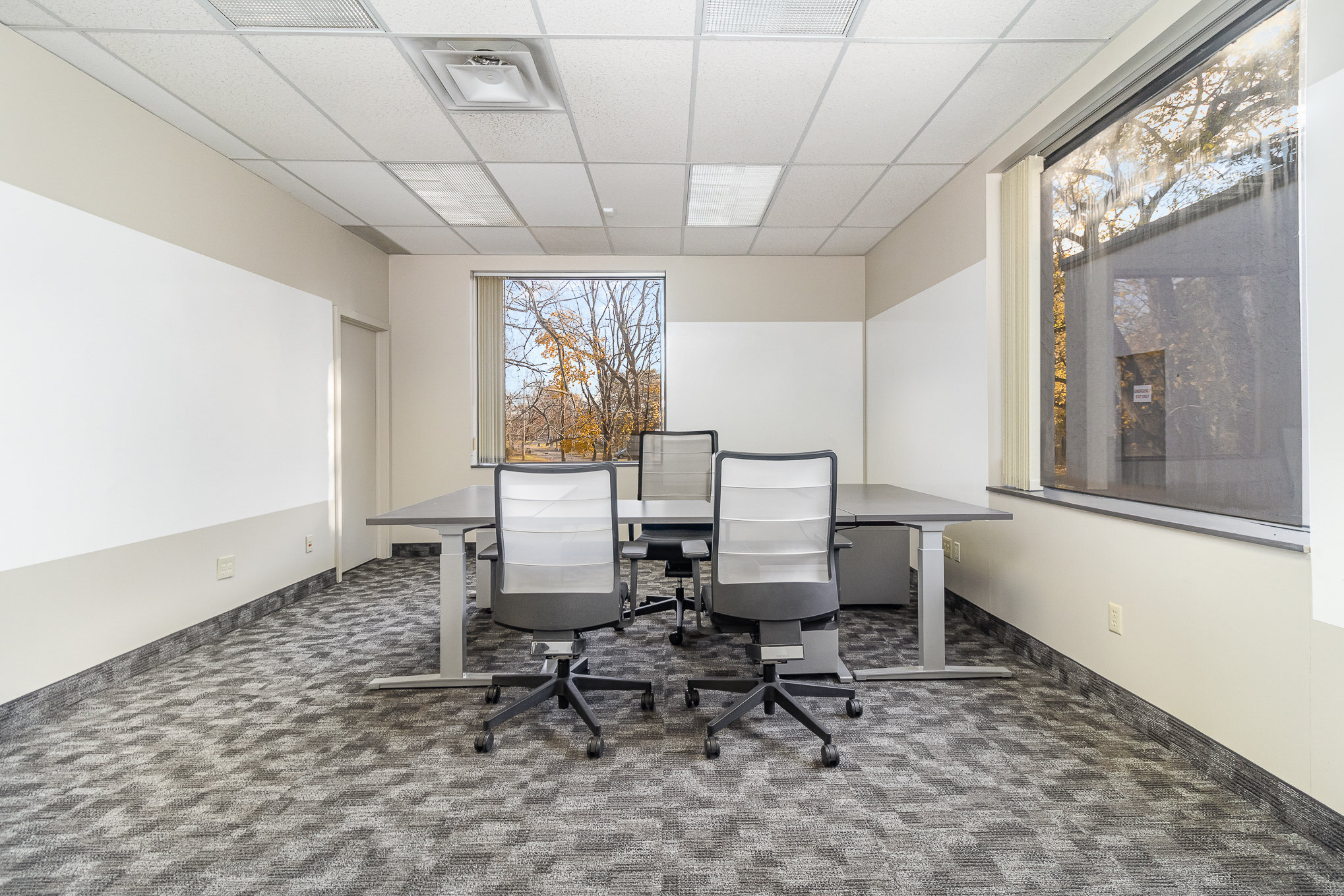 3000 E Ridge Rd, Rochester, NY à louer Photo de l’immeuble– Image 1 sur 5