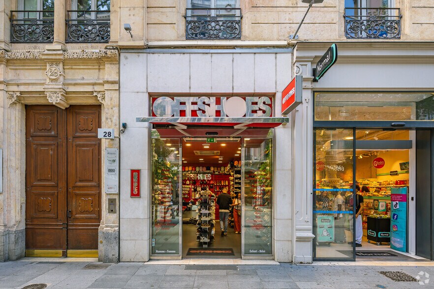 28 Rue De La République, Lyon à louer - Photo de l’immeuble – Image 2 sur 9