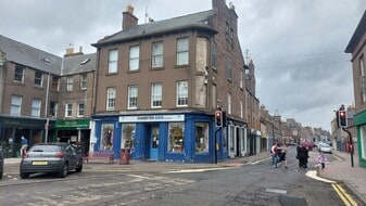 2 High St, Montrose ANS - Local commercial