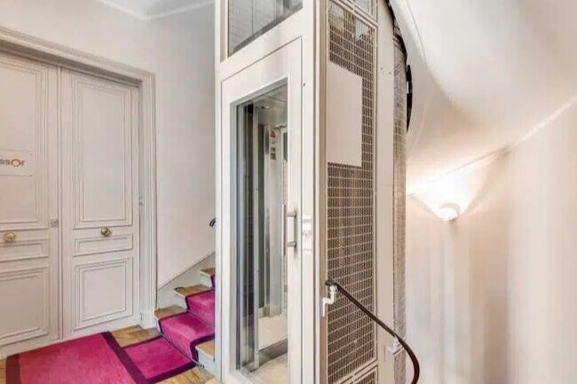 Plus de détails pour 10 Rue De Rome, Paris - Bureau à louer