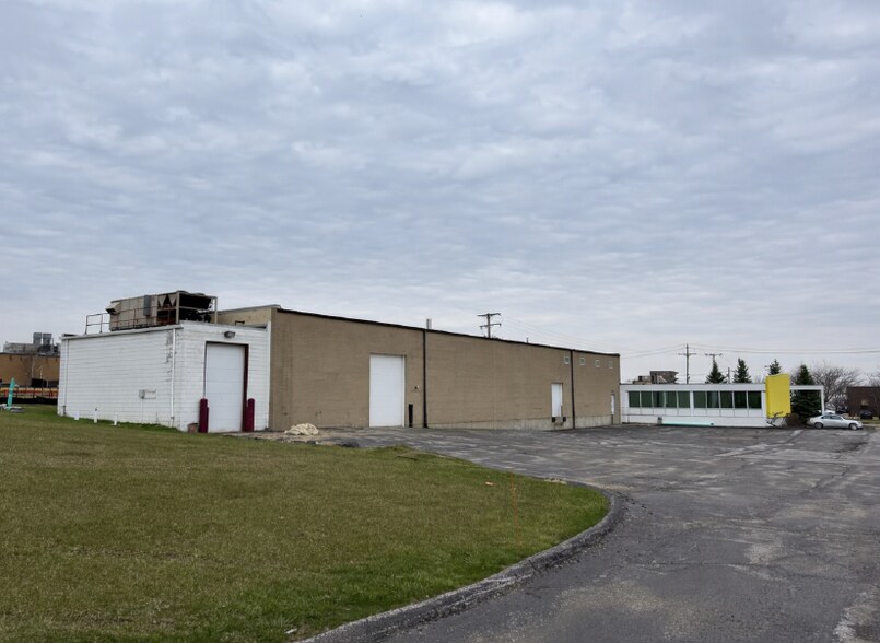23900-23920 Mercantile Rd, Beachwood, OH à vendre - Photo de l’immeuble – Image 2 sur 12