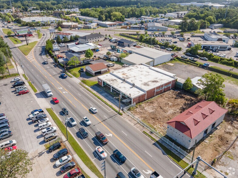 435 Cassat Ave, Jacksonville, FL à louer - Photo de l’immeuble – Image 2 sur 6
