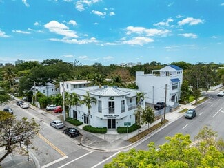 Plus de détails pour 3305 SW 37th Ave, Miami, FL - Bureau à vendre