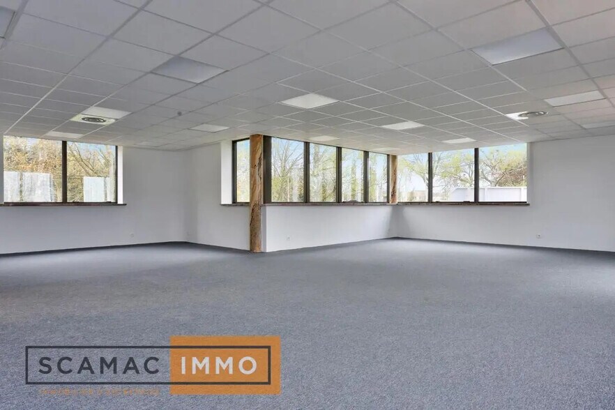 4 Rue Des Malines, 91090 Lisses, Lisses à louer - Photo de l’immeuble – Image 3 sur 5