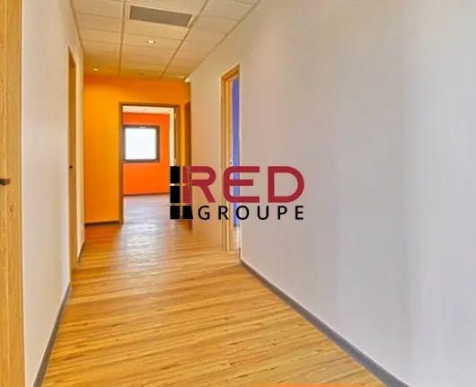 Bureau dans Éguilles à louer - Photo de l’immeuble – Image 3 sur 4