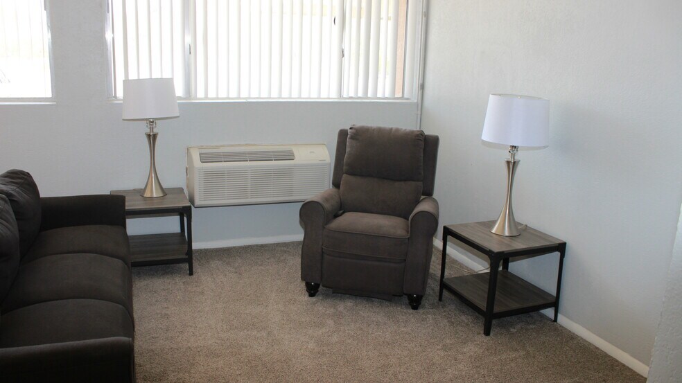 355 S Sahuaro St, Ajo, AZ à vendre - Photo de l’immeuble – Image 2 sur 10