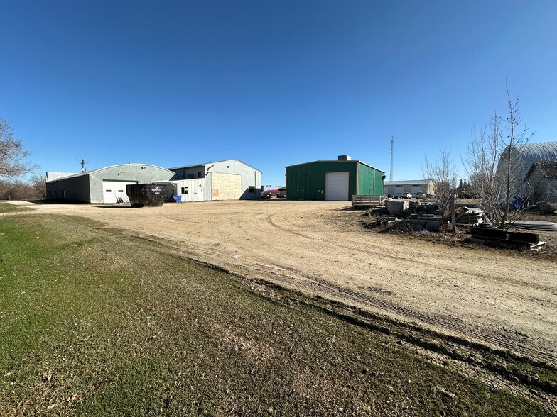 225 Pembina Trl, Ste Agathe, MB à vendre - Photo de l’immeuble – Image 2 sur 15