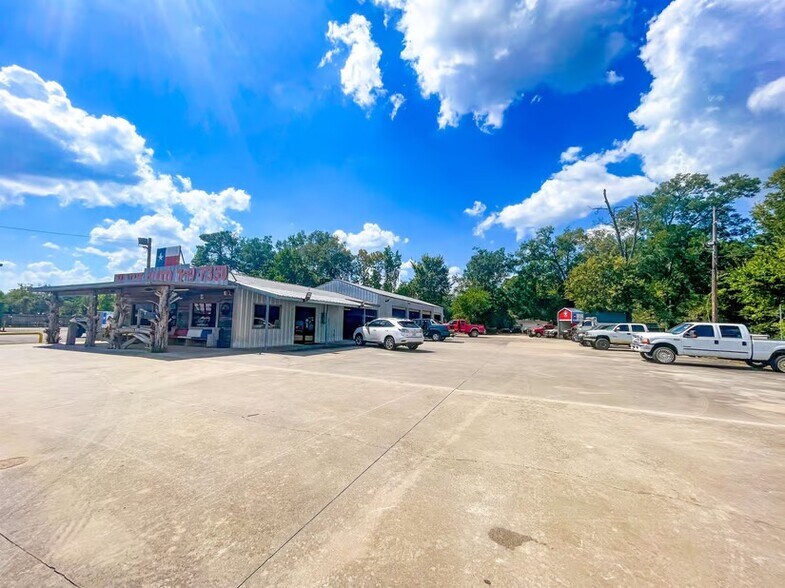 1055 N Main St, Vidor, TX à vendre - Photo de l’immeuble – Image 1 sur 3