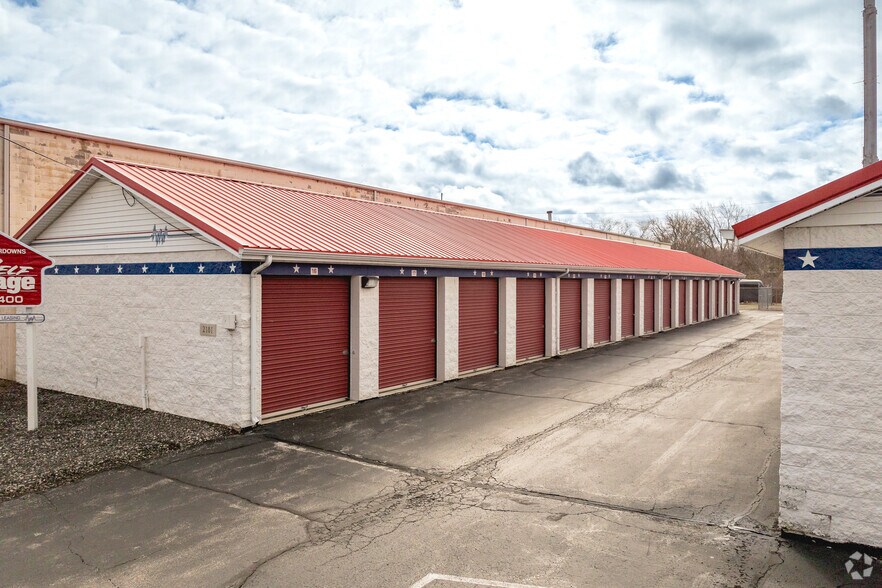 2181 Tedrow Rd, Toledo, OH à vendre - Photo principale – Image 1 sur 9