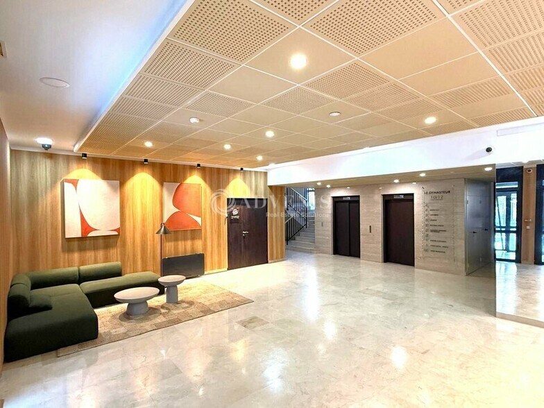 Bureau dans Meudon à louer - Hall d’entrée – Image 2 sur 5