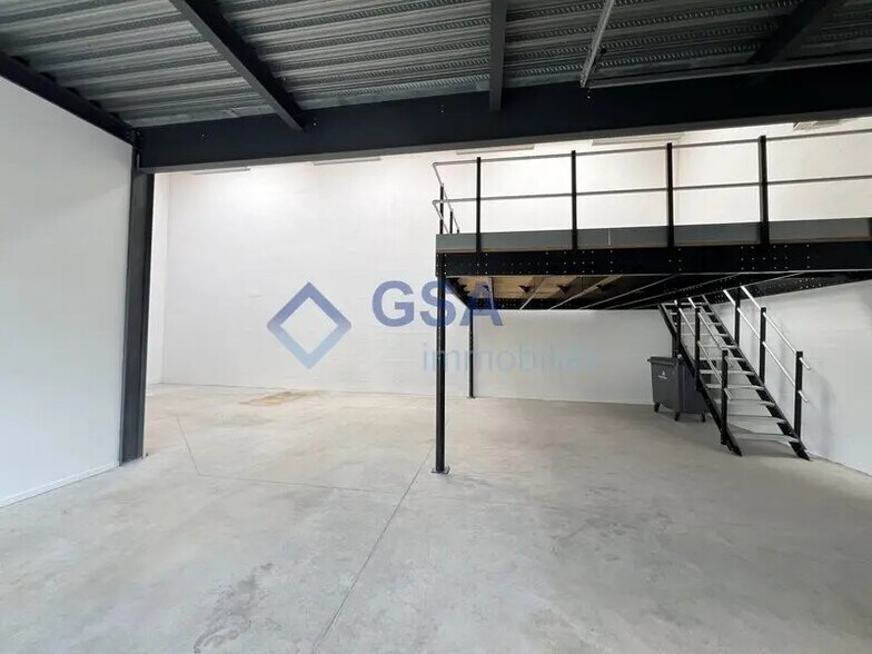 Bureau dans Lieusaint à louer - Photo intérieure – Image 2 sur 6