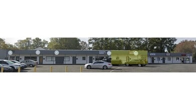 2921-2937 Gibbon Rd, Charlotte, NC à louer Photo de l’immeuble– Image 2 sur 3