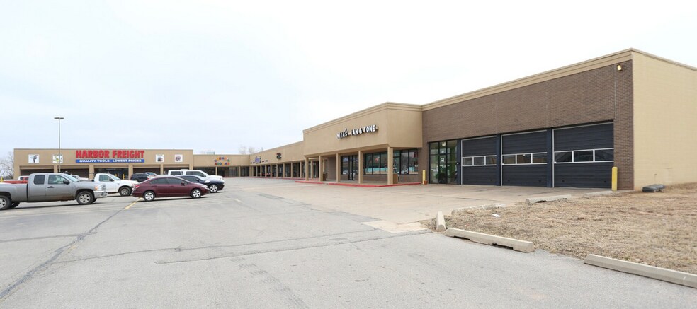 2221-2555 Ponderosa Dr, Chickasha, OK à louer - Photo de l’immeuble – Image 2 sur 14