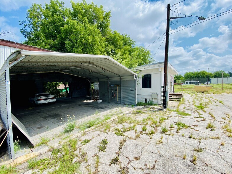 1750 S Business Ih 35, New Braunfels, TX à vendre - Photo de l’immeuble – Image 3 sur 12