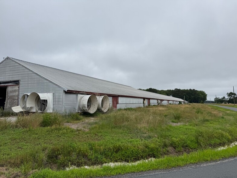 7193 Bullbegger Rd, Withams, VA à vendre - Photo principale – Image 1 sur 23